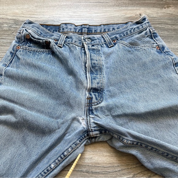 Levis denim button fly straight leg jeans size 30 Women Vintage 90s Made in USA - Picture 6 of 16